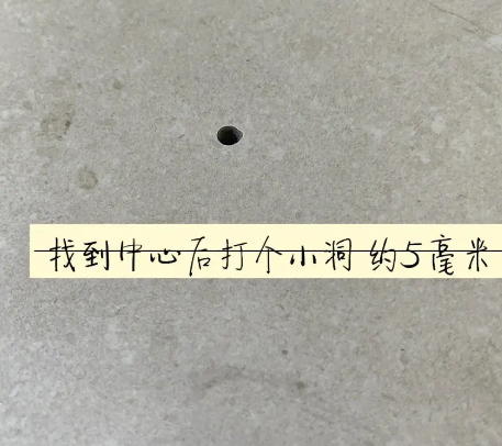 娄底市瓷砖空鼓维修公司专业解答在瓷砖铺贴过程中，如果砂料搅拌不均匀，将会带来以下问题